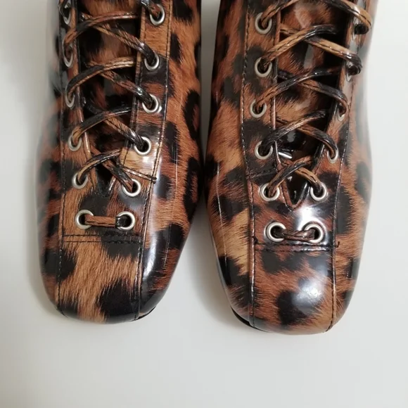 🆕️⬇️🎉HOST PICK🎉 Schutz Kika Square Toe Leopard Print Patent Leather Booties - Picture 7 of 13